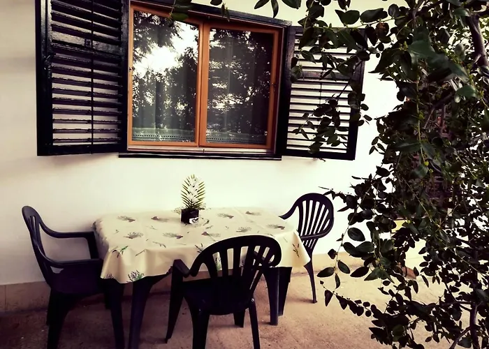 Apartman With A Parking Space - 15830