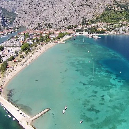 With A Parking Space - 15830 * Omiš